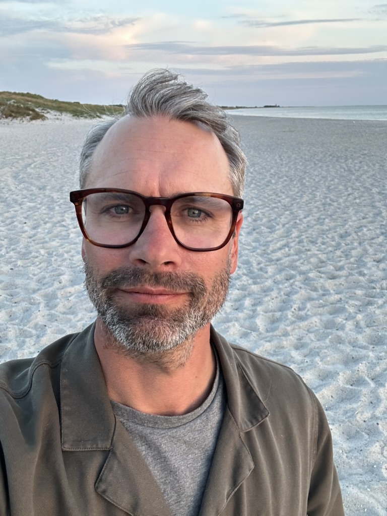Ulrik Medin på sandstand