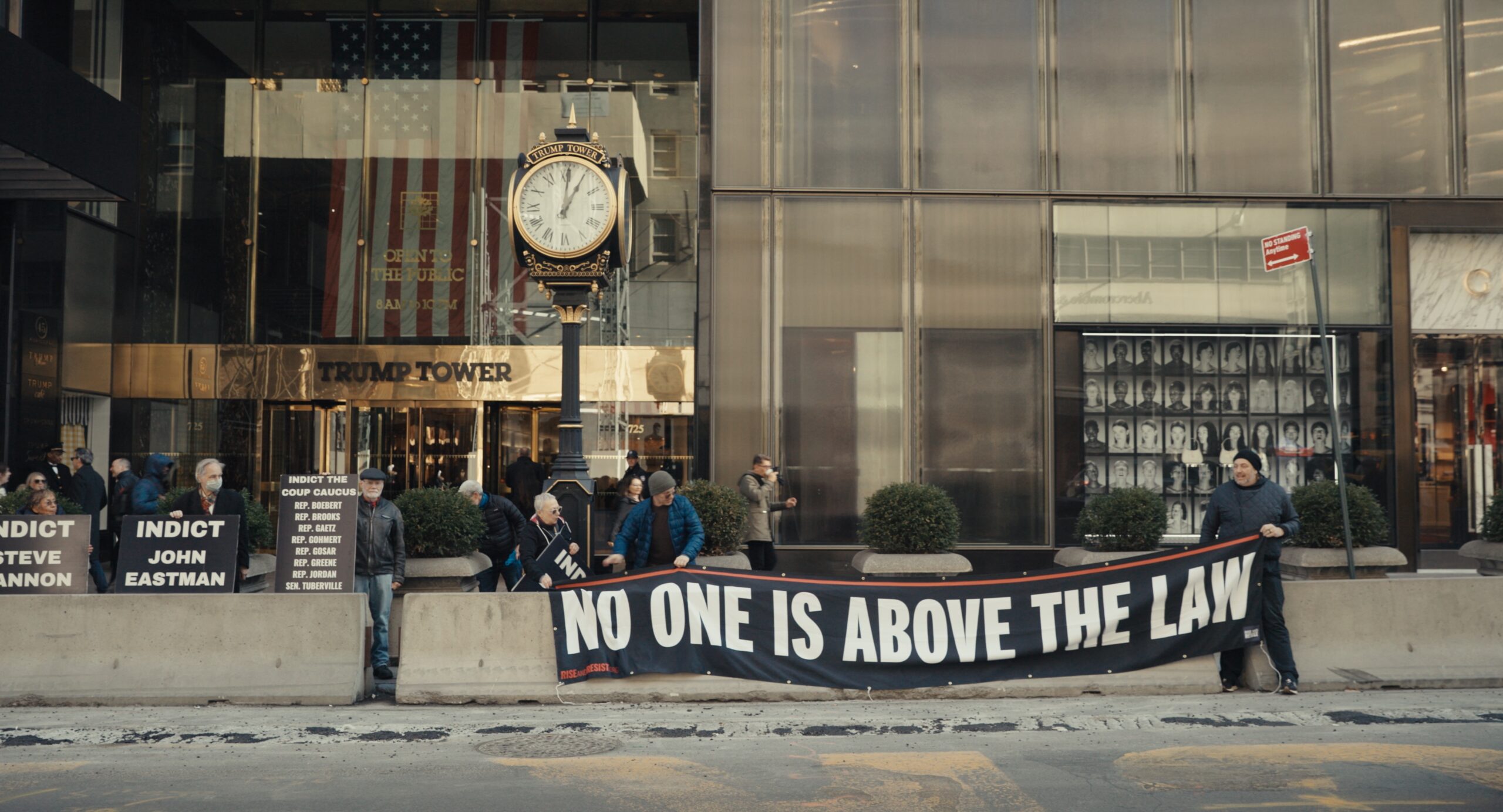 Demonstrationern utanför Trump Tower i New York.